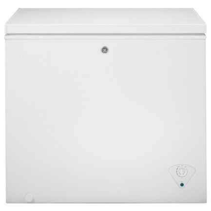GE 7 cu. ft. Chest Freezer FCM7STWW - Image 4